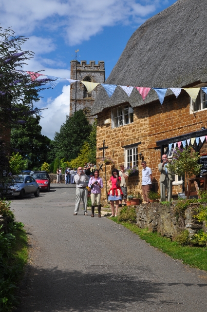 wedding photographer ian julia-019.JPG - SWALCLIFFE - A SECRET BEAUTY SPOT - KEEP IT TO YOURSELVES